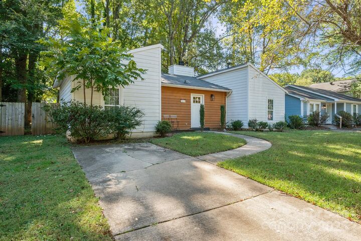 Property Photo:  5812 Rock Hollow Drive  NC 28212 