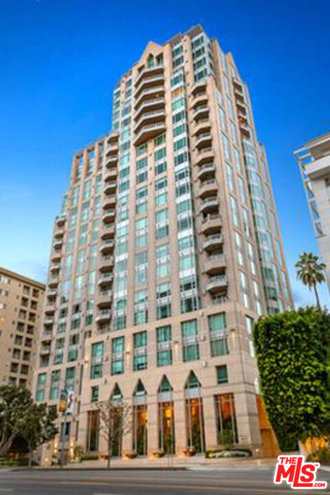 Property Photo: 10727 Wilshire Blvd CA 90024
