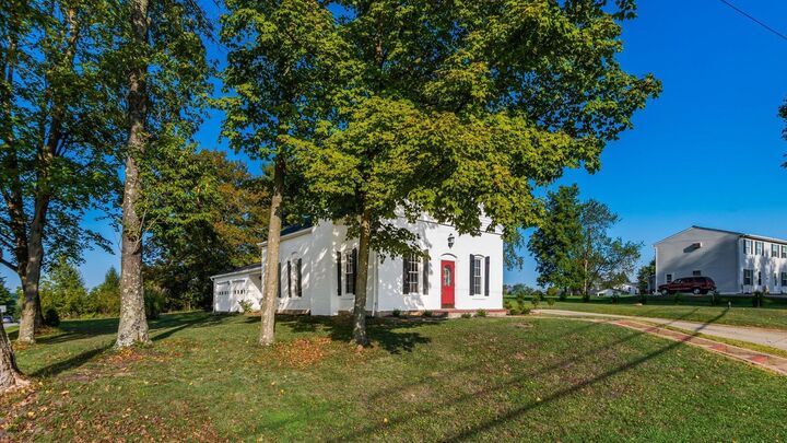 Property Photo: 1804 Pleasantville Road OH 43130