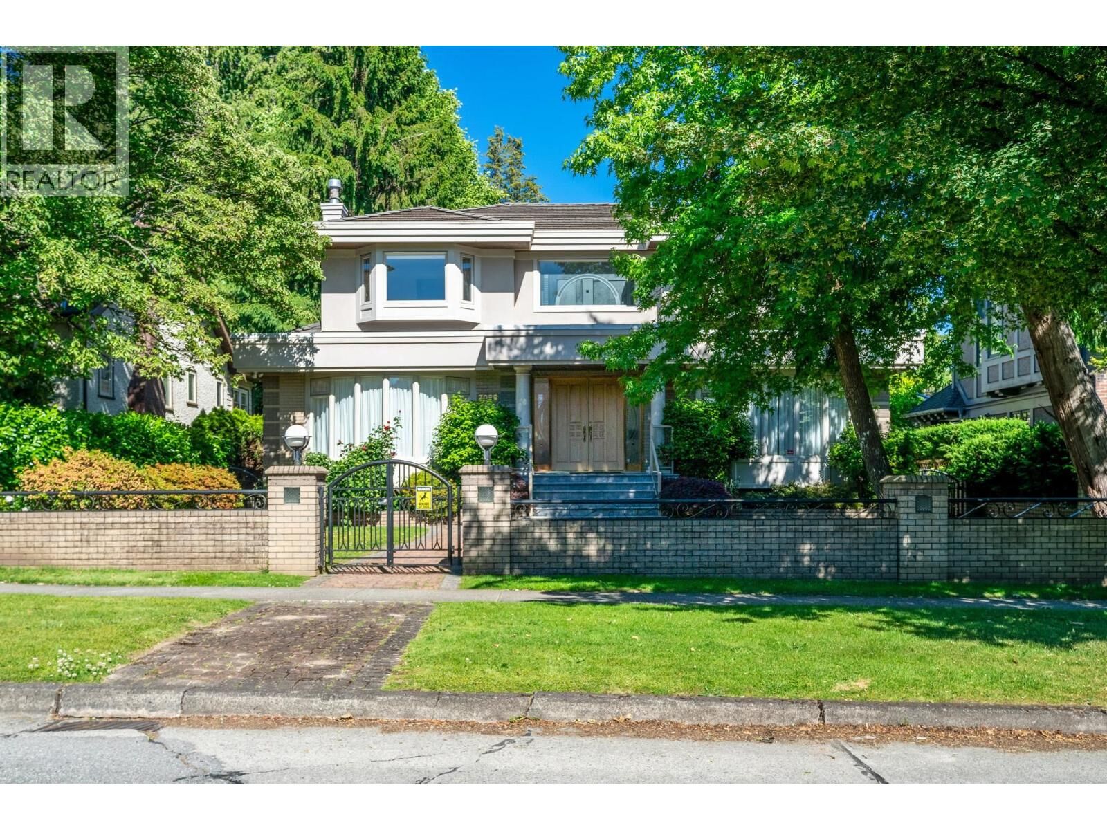 Property Photo:  7088 Wiltshire Street  BC V6P 5H5 