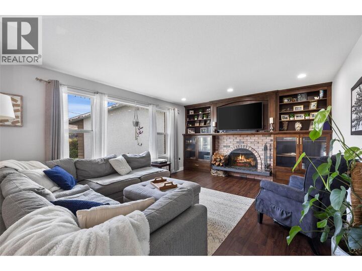 Property Photo:  1795 Delnor Crescent  BC V2B 4H9 