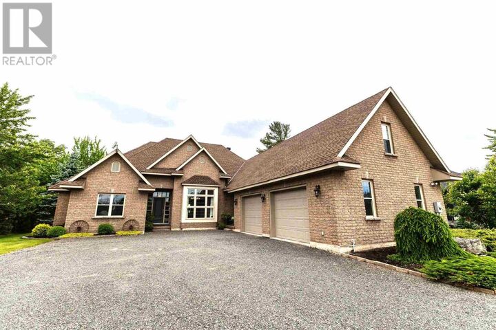 857 Sunnyside Beach Rd  Sault Ste. Marie ON P6A 6K4 photo