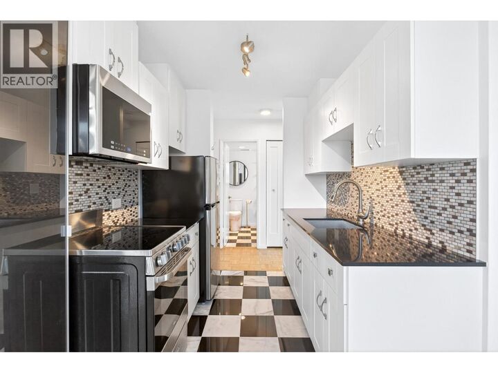 Photo de la propriété: 1330 Harwood Street 804 BC V6E 1S8