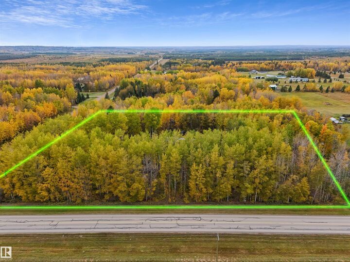 Property Photo:  8102 Twp Road 494  AB T7A 2A3 