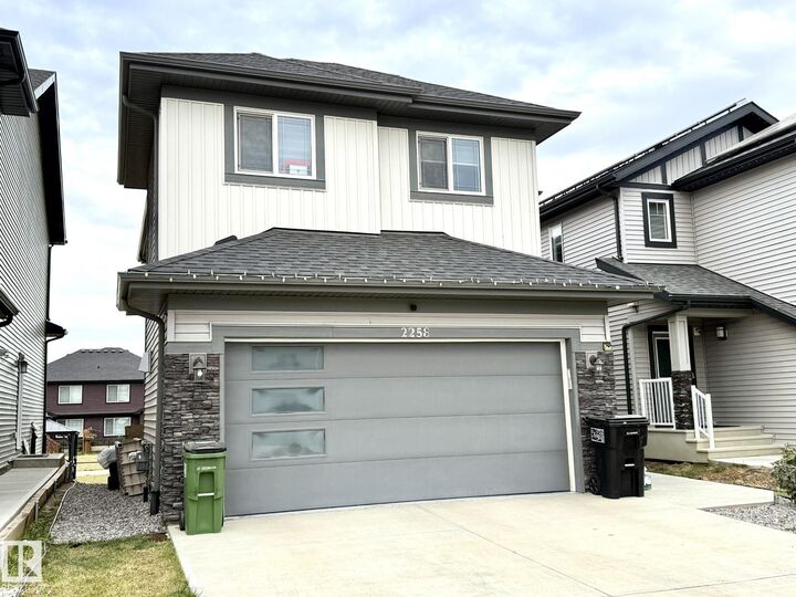 Property Photo:  2258 57 Street SW  AB T6X 2P3 