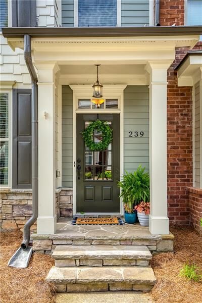 Property Photo: 239 S Village Square GA 30115
