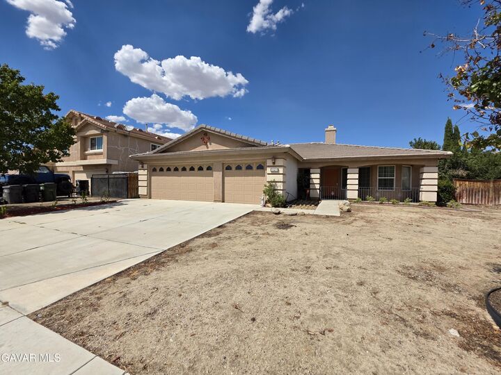 Property Photo:  5175 Capri Court  CA 93552 