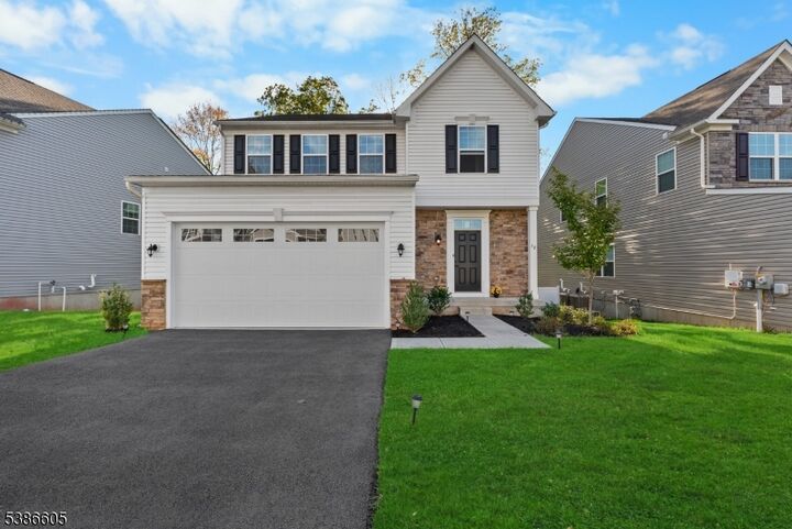 Property Photo:  58 Oakwood Blvd  NJ 08827 