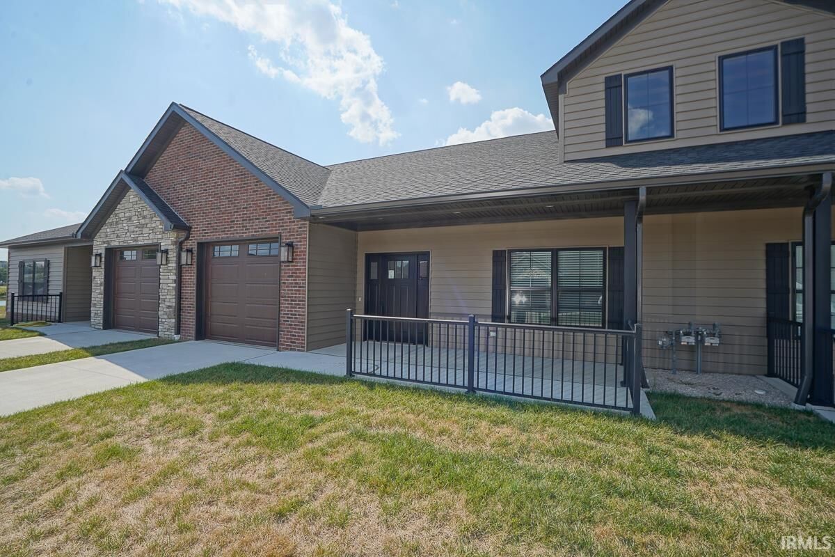 Property Photo:  3879 High Pointe Lane  IN 47630 