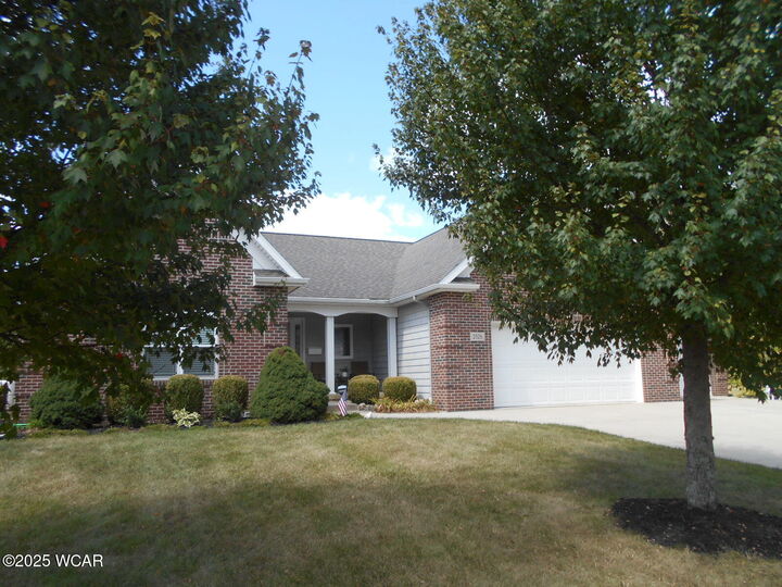 Property Photo:  2826 Torrey Pines Drive  OH 45840 