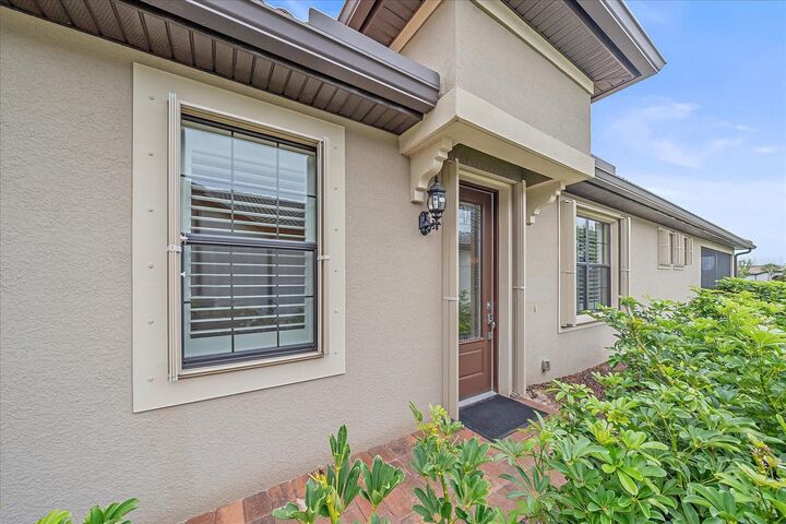 Property Photo:  17535 Hampton Falls Terrace  FL 34202 