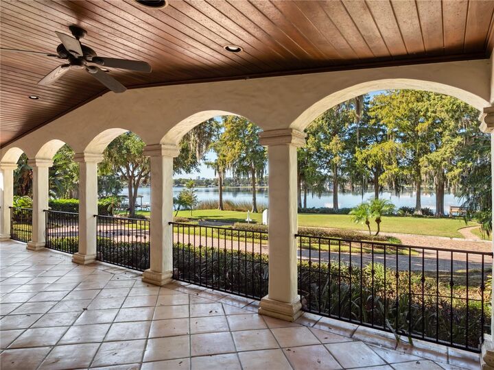 Property Photo:  1900 W Fawsett Road  FL 32789 