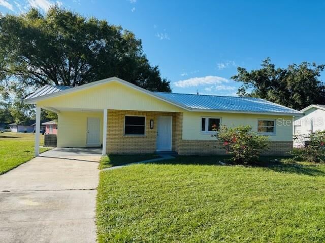 Property Photo:  313 Columbia Street  FL 34266 