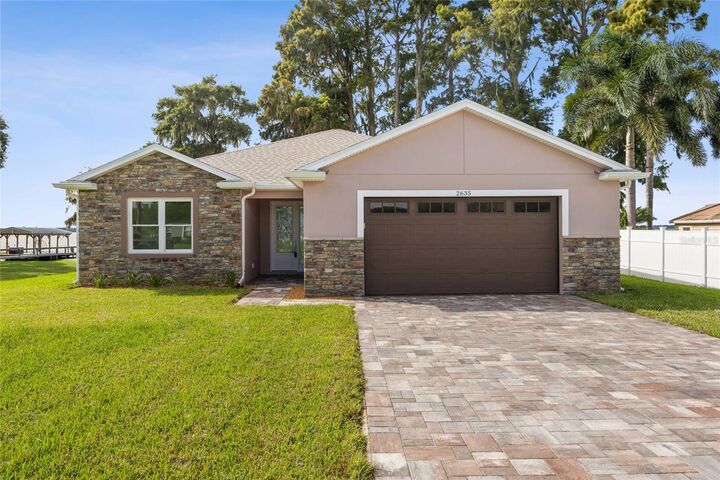 Property Photo:  2635 Lake Eustis Drive  FL 32778