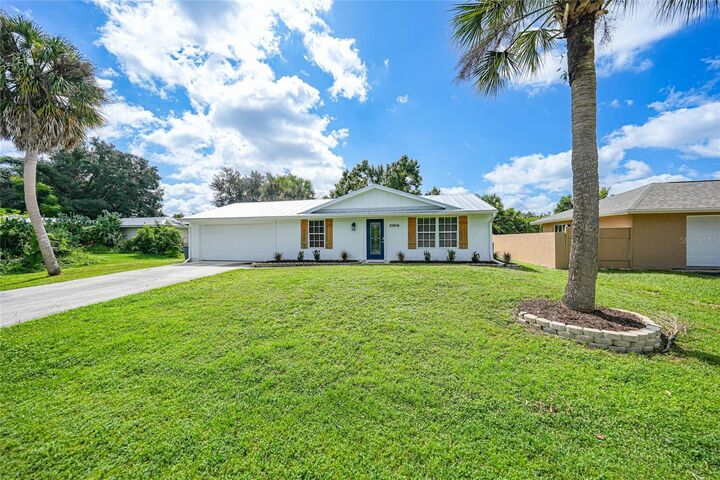 Property Photo:  21019 Malden Avenue  FL 33952 