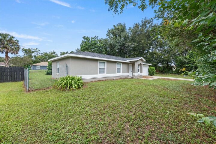 Property Photo:  13638 SE 53rd Terrace  FL 34491 