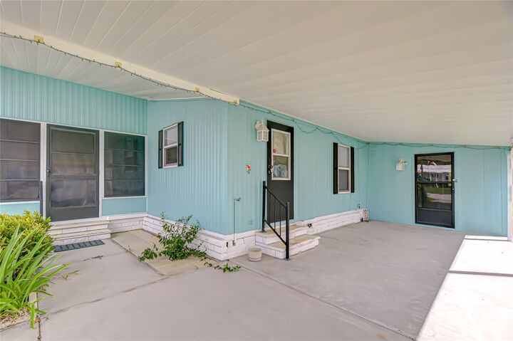 Property Photo:  3922 William Hume Drive  FL 33541 