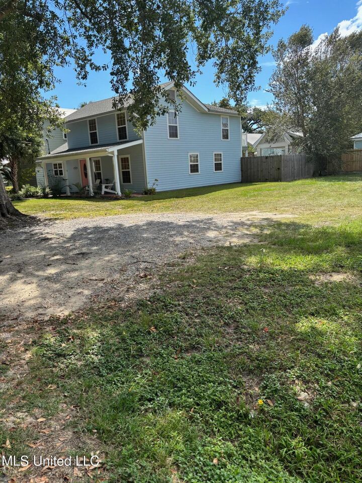 Property Photo:  00 State Street  MS 39520 