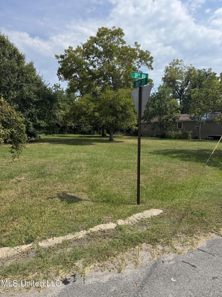 Property Photo:  3811 20th Street  MS 39501 