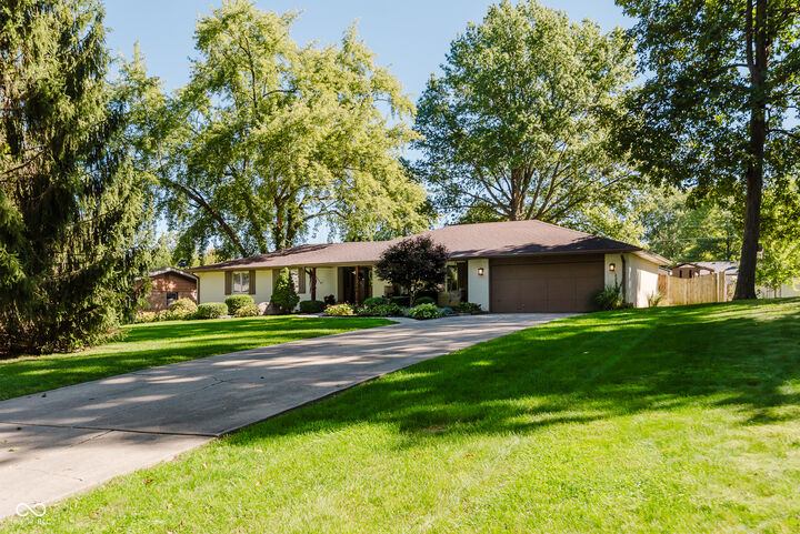 Property Photo:  5776 Hobbs Drive  IN 46013 
