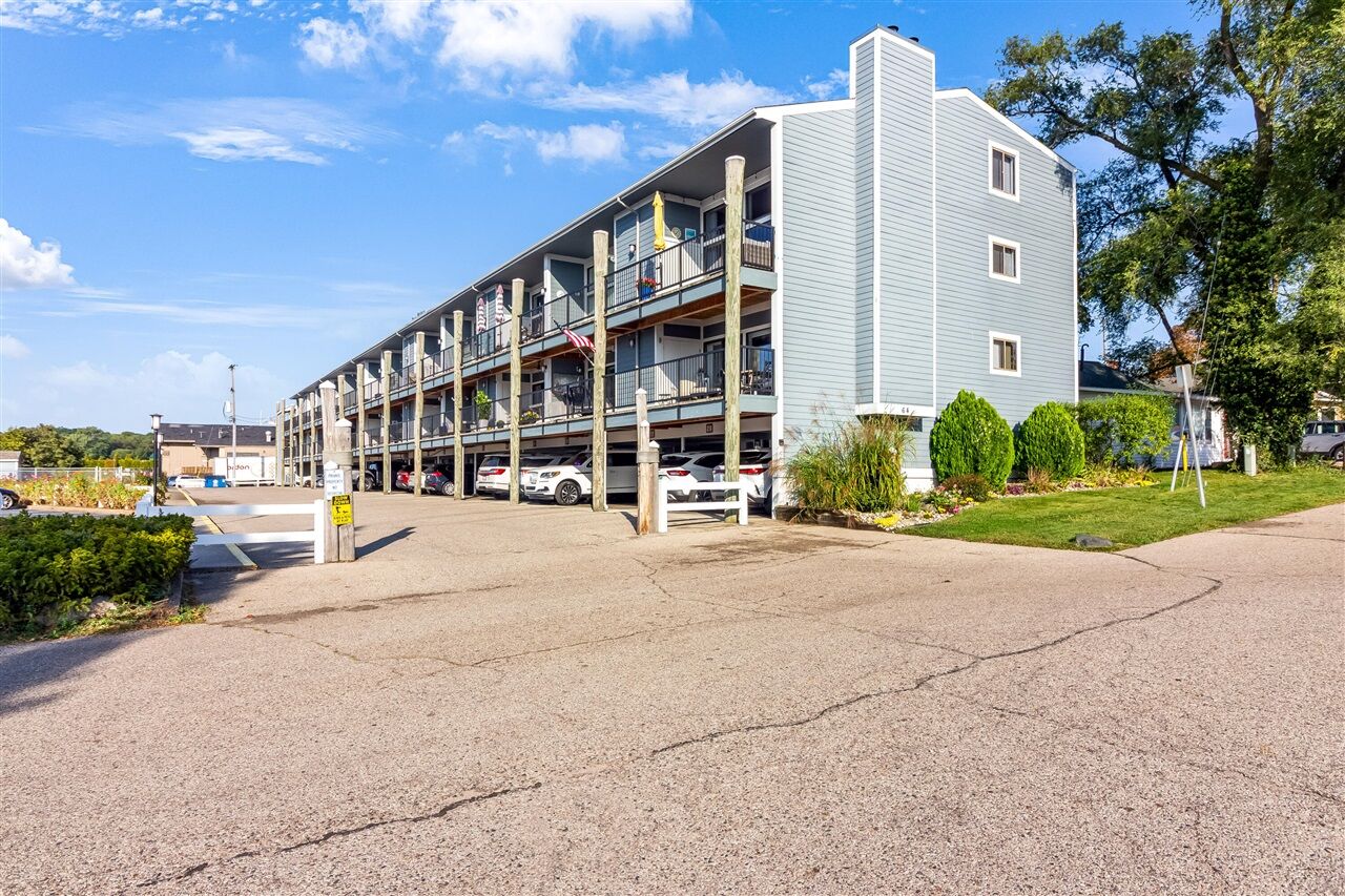 Property Photo:  64 Griffith Street Street 17  MI 49453 