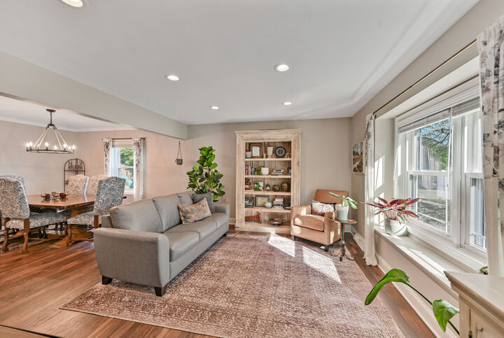Property Photo: 727 Overland Trl WI 53024