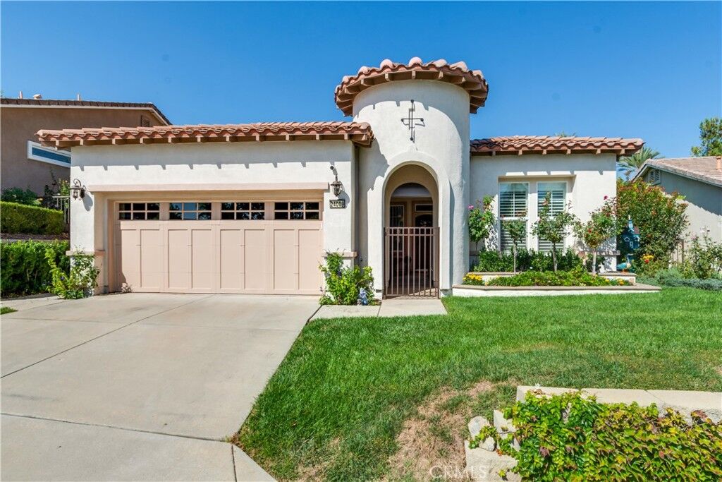 Property Photo:  24009 Watercress  CA 92883 
