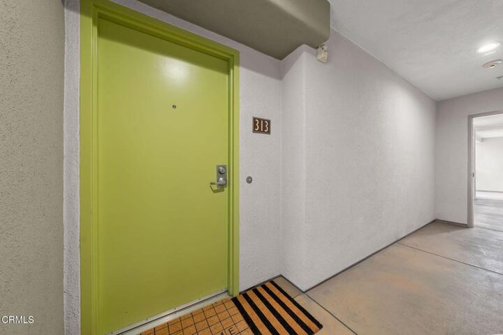 Property Photo: 111 S De Lacey Avenue 313 CA 91105