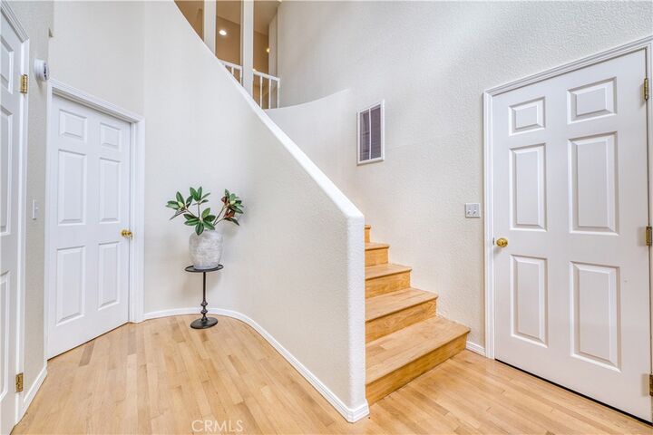 Property Photo: 2606 El Cerrito Street CA 93401