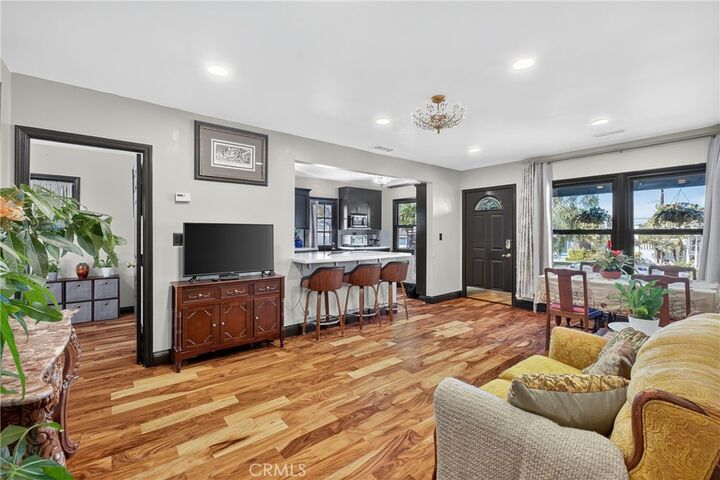 Property Photo:  22430 Susana Avenue  CA 90505 