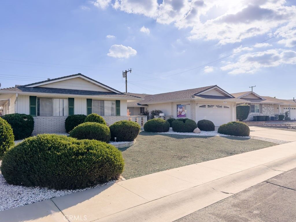 Property Photo:  25851 Musselburgh Drive  CA 92586 