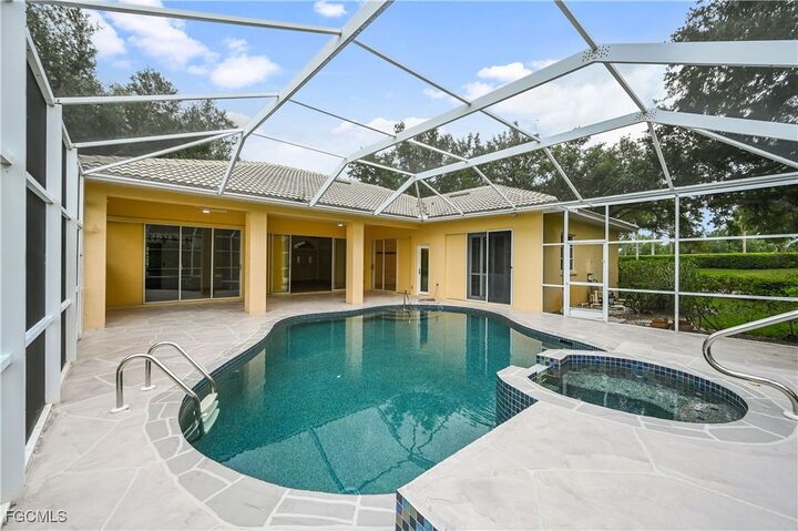 Property Photo: 11810 Woodshire Circle FL 33913