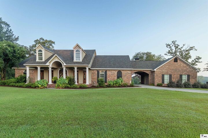 Property Photo: 1119 Comanche Trail LA 71291