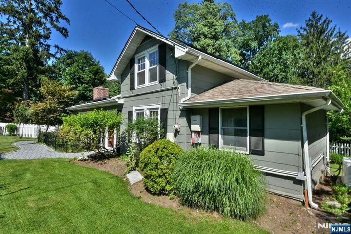 Property Photo:  161 Crescent Avenue  NJ 07446 