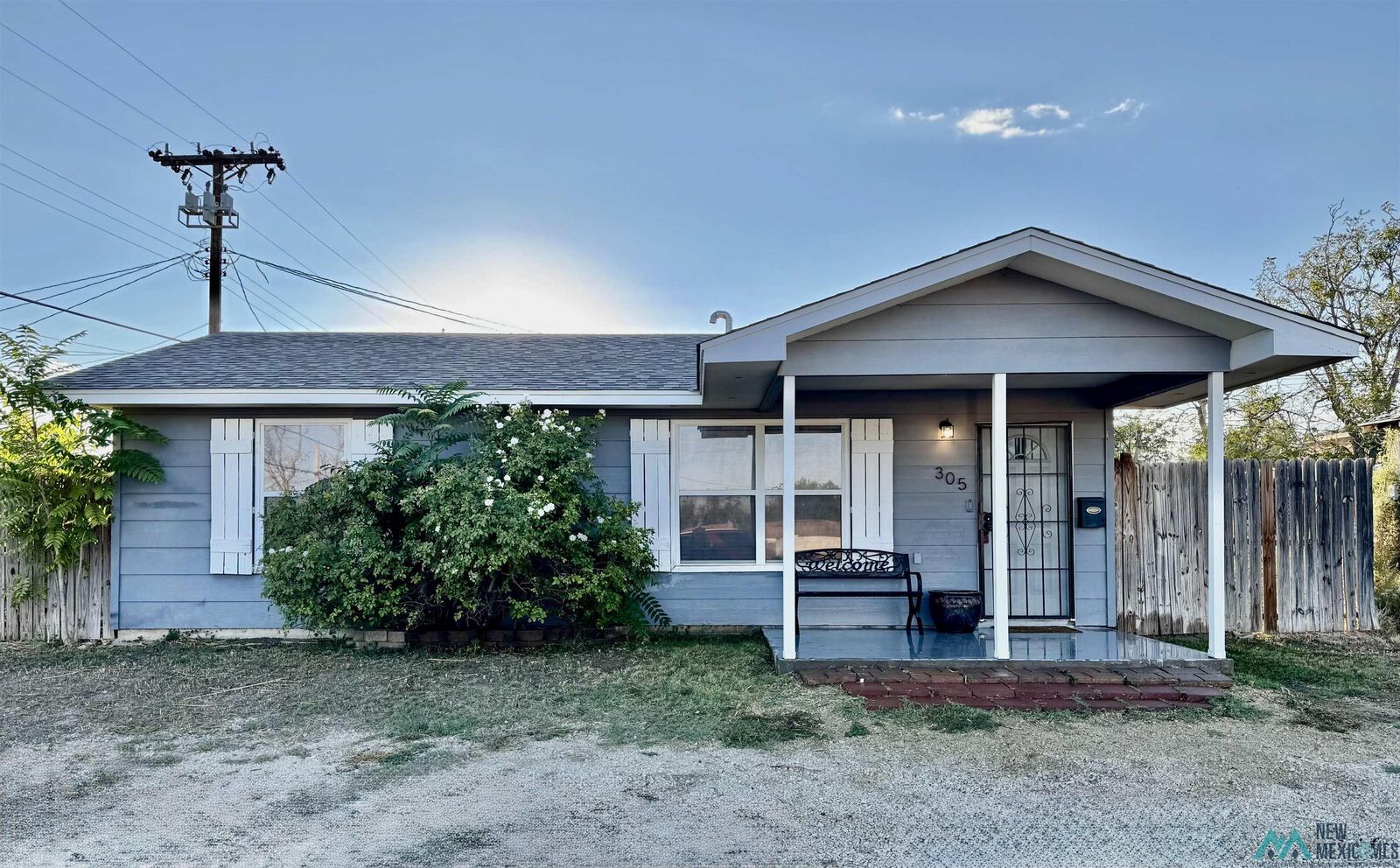 Property Photo:  305 S Walnut St Street  NM 88220