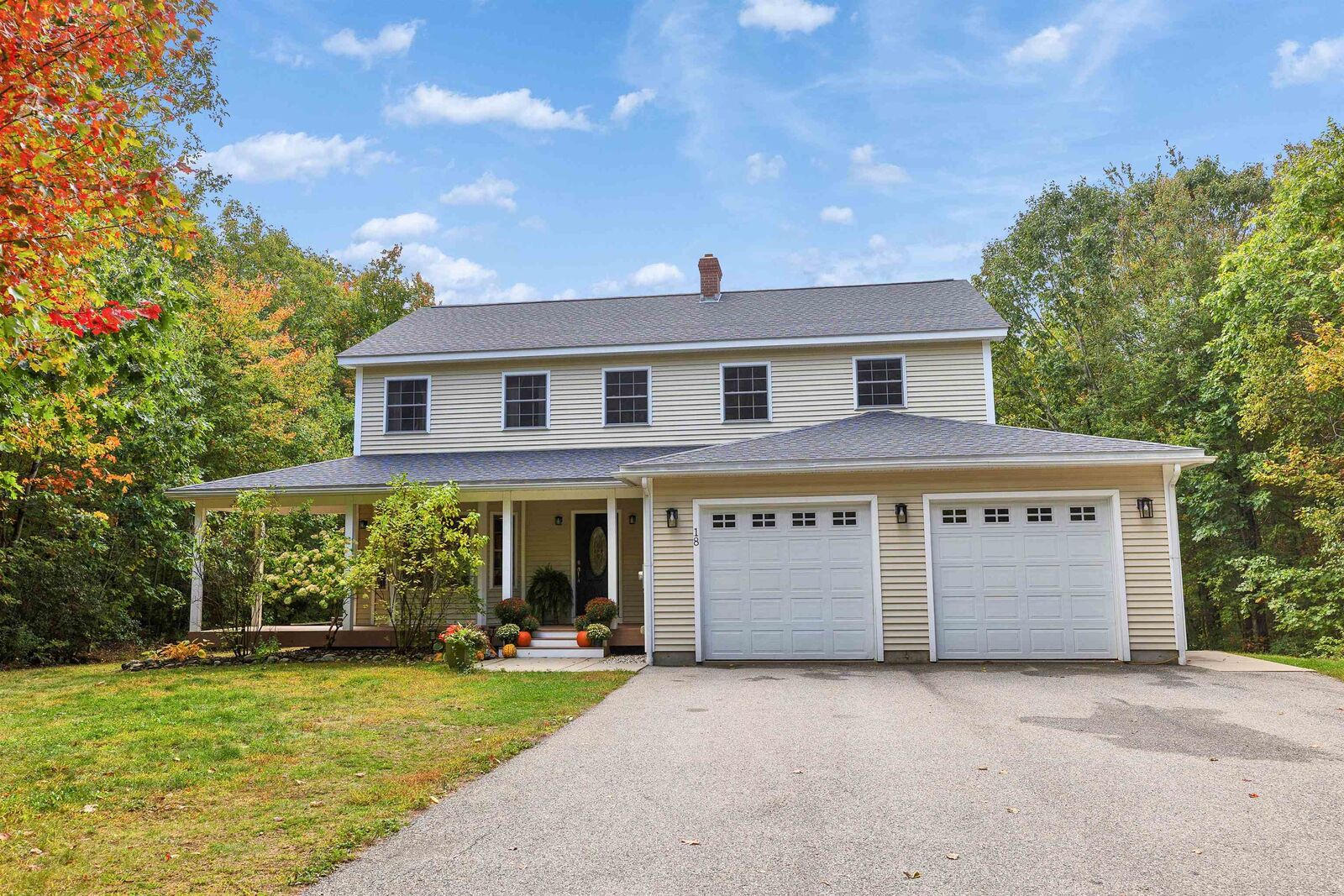 Property Photo:  18 Westbrook Drive  NH 03071 