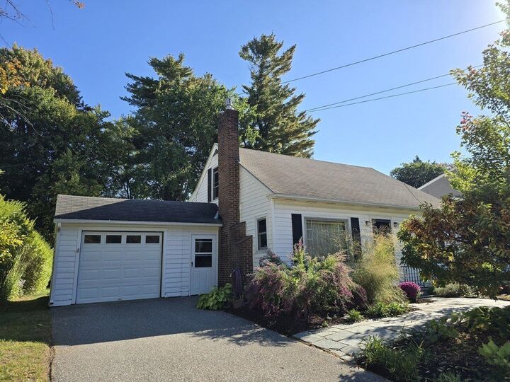 Property Photo:  183 Saratoga Avenue  VT 05408 