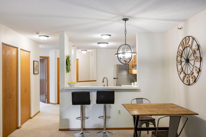 Property Photo:  7622 York Avenue S 1110  MN 55435 