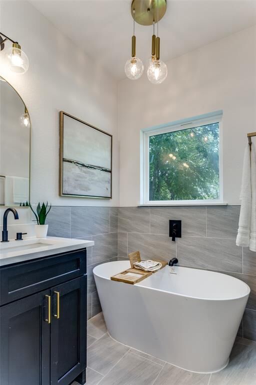 Property Photo:  3828 Winfield Avenue  TX 76109 