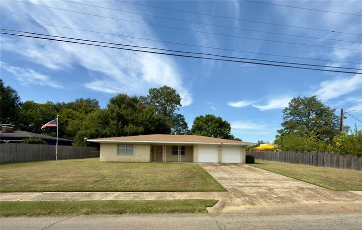 50 SE 13th Street  Paris TX 75460 photo