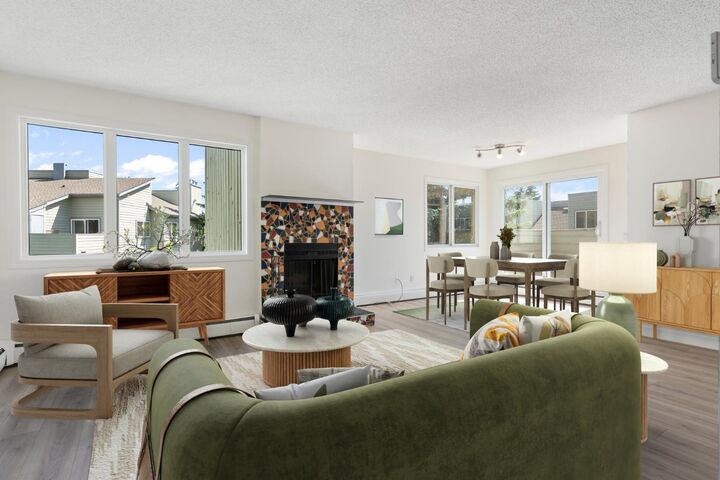 Property Photo:  80 Glamis Drive SW 3315  AB T3E 6T7 