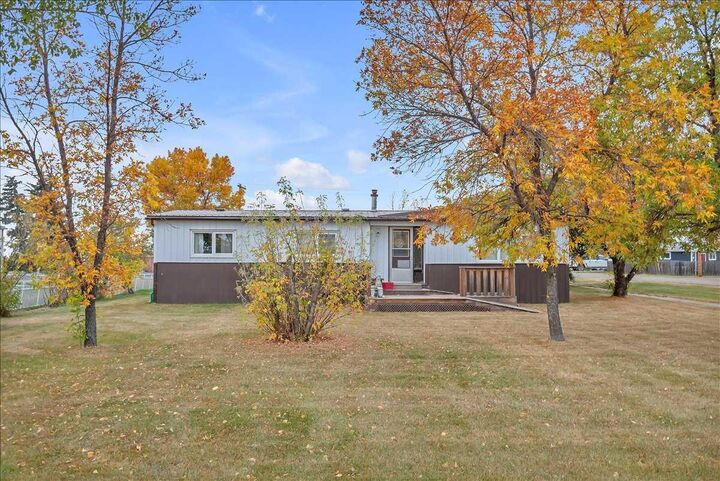 112 2 Street W  Munson AB T0J 2C0 photo