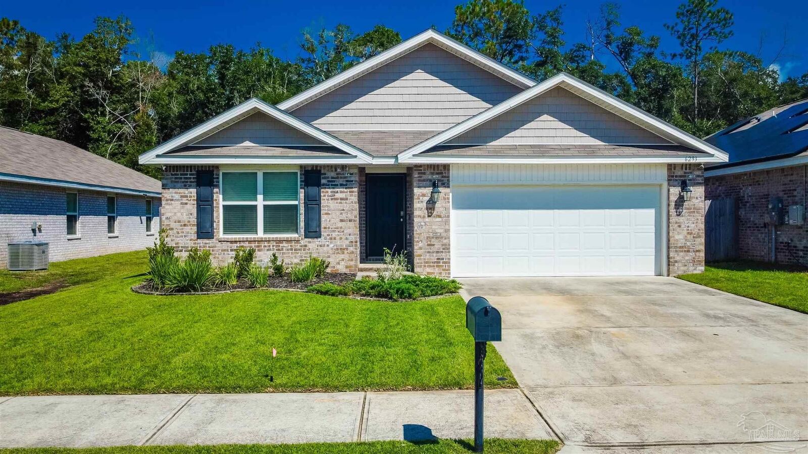 Property Photo:  6293 Churchill Cir  FL 32583 