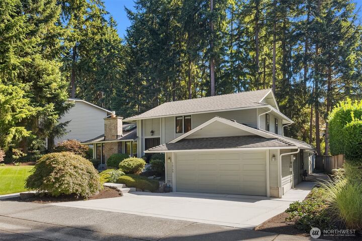 Property Photo:  16709 NE 102 Place  WA 98052