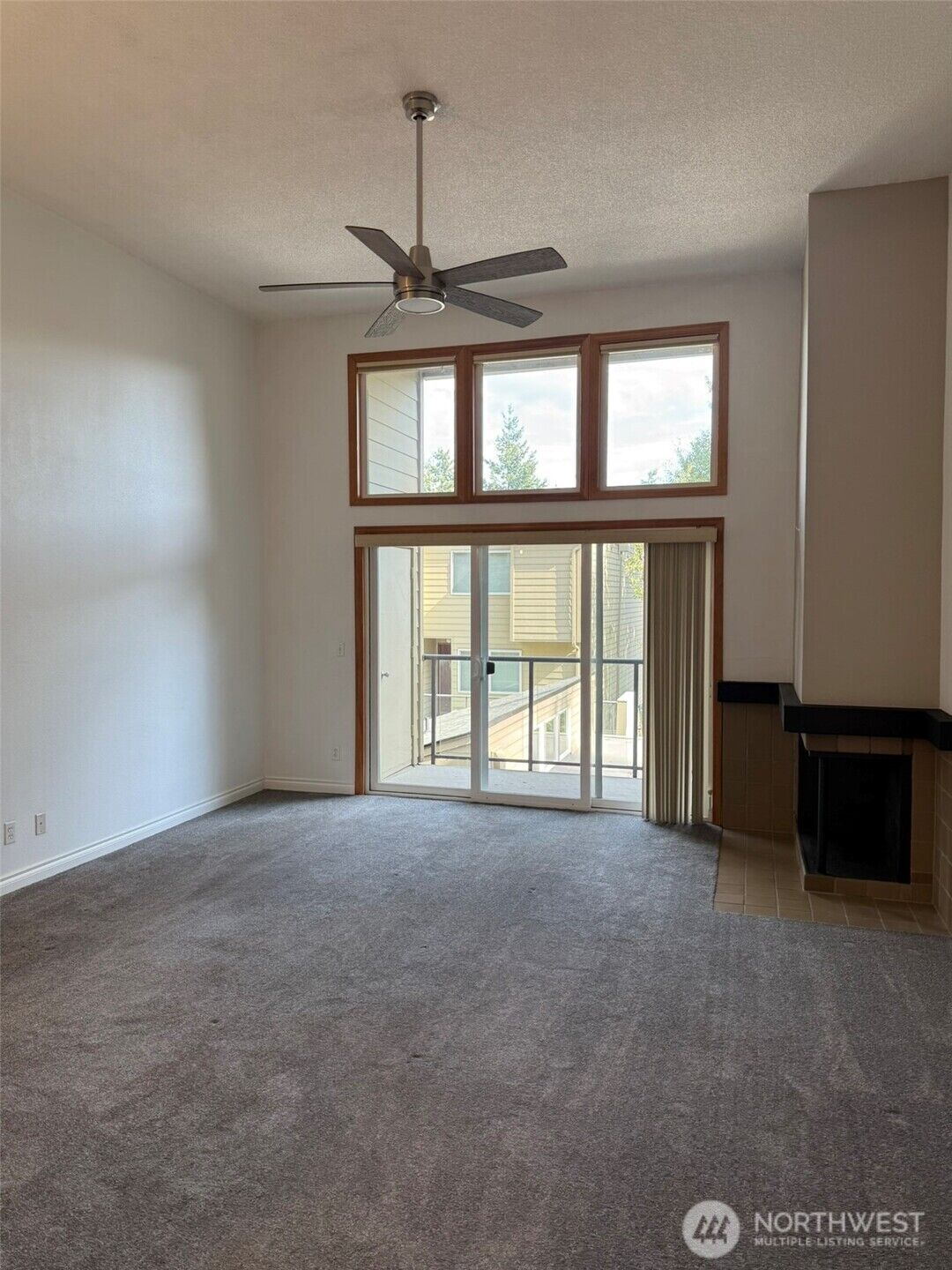 Property Photo:  2939  76th Avenue SE 42A  WA 98040 