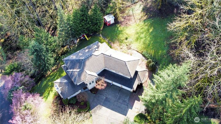 Property Photo:  17955 SE 60th Street  WA 98006 