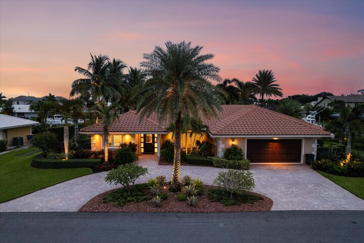 Property Photo:  8884 SE Pelican Island Way  FL 33455