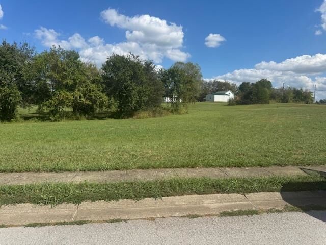 Property Photo:  136 Briar Creek Drive  KY 42101 