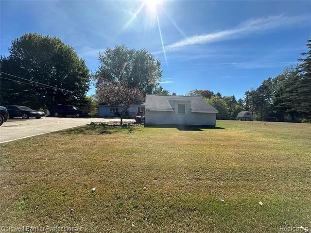 Property Photo:  4925 Lippincott Road  MI 48446 