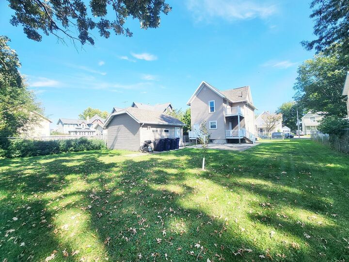 Property Photo: 455 North Terrace Street 100 WI 53548
